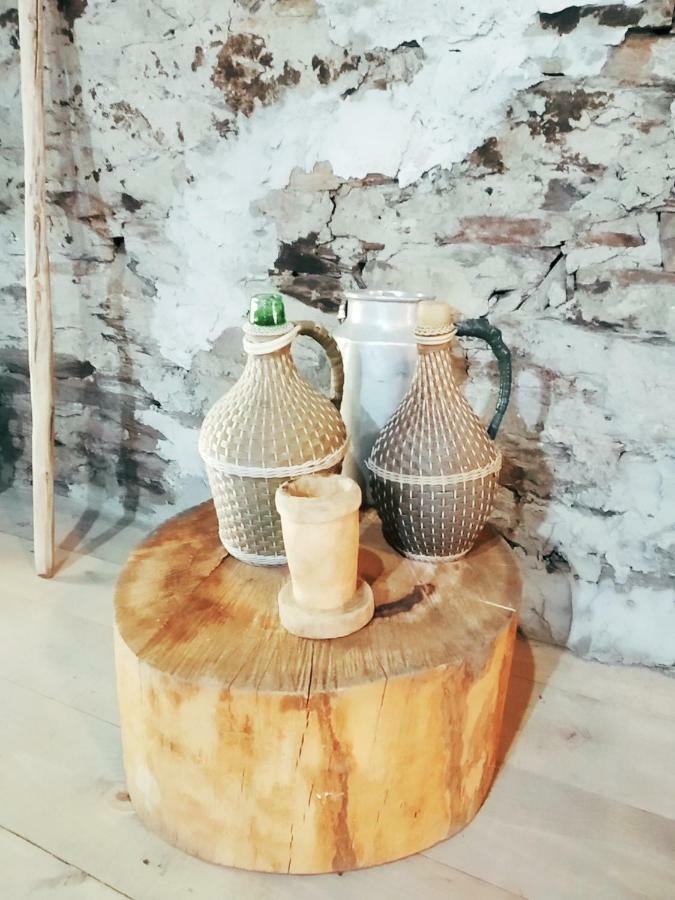 メスティア Raul Lushnu Darbaz Bed & Breakfast エクステリア 写真